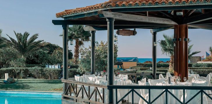 Viešbutis MITSIS ROYAL MARE THALASSO & SPA RESORT įsikūręs Graikija.