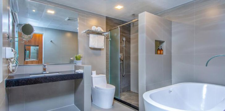 Patogus viešbutis jūsų kelionei – 4* TRITON PRESTIGE SEAVIEW & SPA