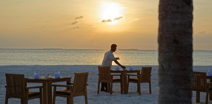 tavęs laukia poilsis Maldyvai įsikūrusiame BRENNIA KOTTEFARU MALDIVES