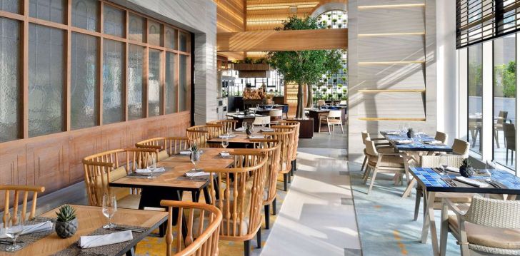 apsistokite CROWNE PLAZA DUBAI MARINA viešbutyje už gerą kainą.