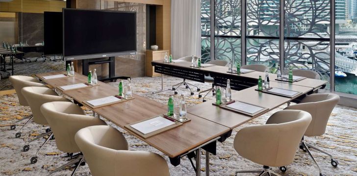 CROWNE PLAZA DUBAI MARINA - klientų vertinamas, kaip geras kainos ir kokybės santykis.