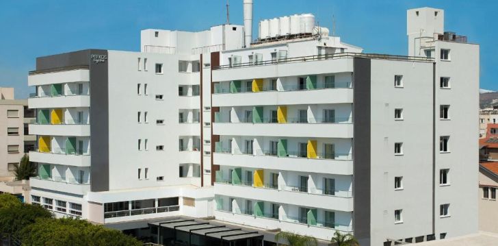 Geras kainos ir kokybės santykis atostogoms - viešbutis PEFKOS CITY