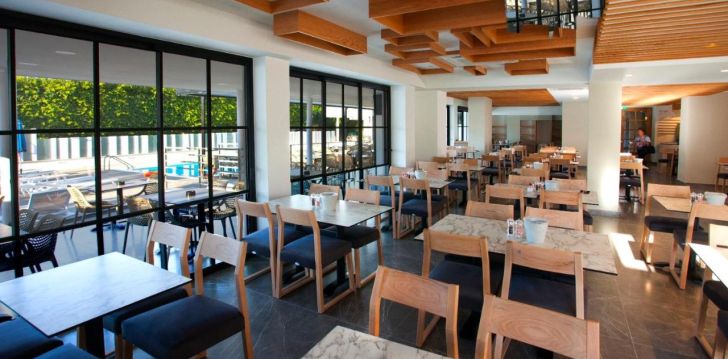 Geras kainos ir kokybės santykis atostogoms - viešbutis PEFKOS CITY