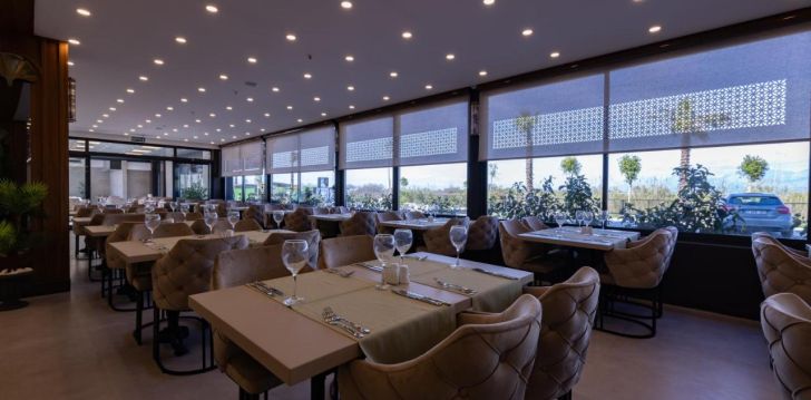 apsistokite BELENLI RESORT HOTEL viešbutyje už gerą kainą.