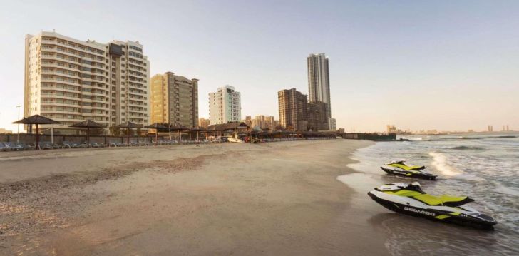 RAMADA BEACH HOTEL AJMAN - klientų vertinamas, kaip geras kainos ir kokybės santykis. 