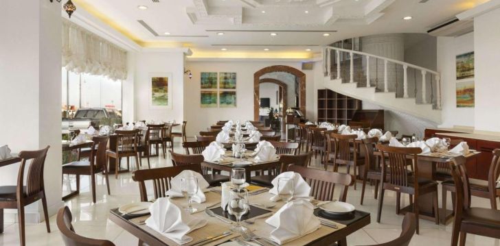 geras kainos ir kokybės santykis atostogoms - viešbutis RAMADA BEACH HOTEL AJMAN