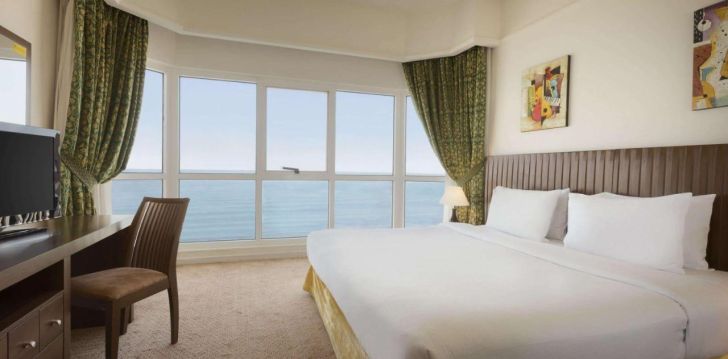 apgyvendinimas 4* RAMADA BEACH HOTEL AJMAN