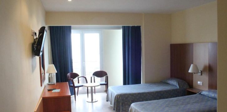 Viešbutis HOTEL RISECH įsikūręs Ispanija.