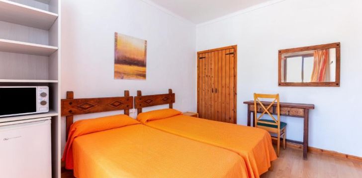 Geras kainos ir kokybės santykis atostogoms - viešbutis HOSTAL RESIDENCIA SAN FRANCISCO