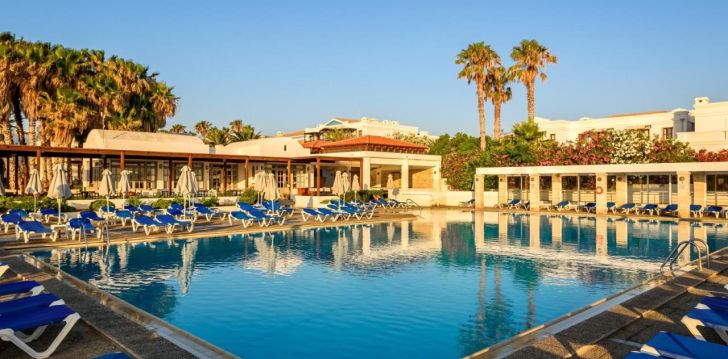Planuoji kelionę į Graikija? apsistokite 5 viešbutyje ANNABELLE BEACH RESORT.