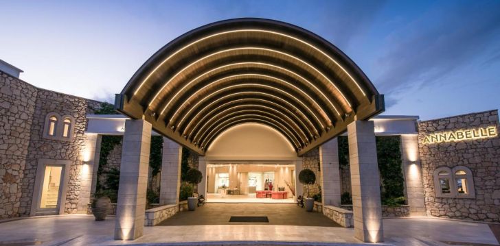 Patogus viešbutis jūsų kelionei – 5* ANNABELLE BEACH RESORT