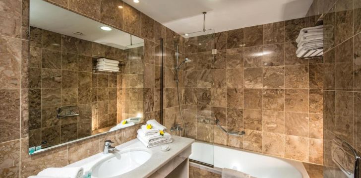 Apsistokite ANNABELLE BEACH RESORT viešbutyje už gerą kainą. 