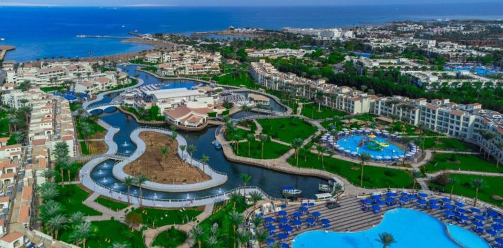 apsistokite PICKALBATROS DANA BEACH RESORT viešbutyje už gerą kainą.