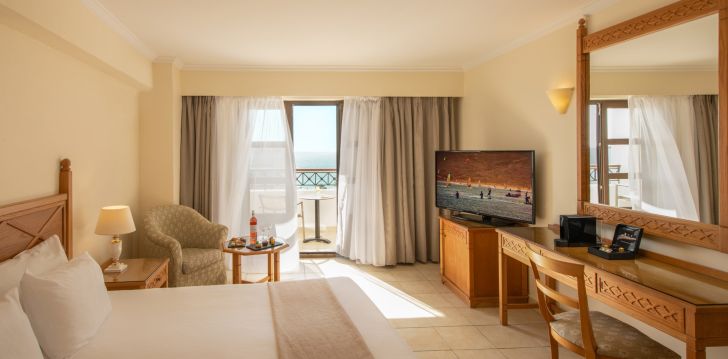 geras kainos ir kokybės santykis atostogoms - viešbutis MITSIS PETIT PALAIS BEACH
