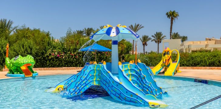 apsistokite AMWAJ OYOUN RESORT & SPA viešbutyje už gerą kainą.