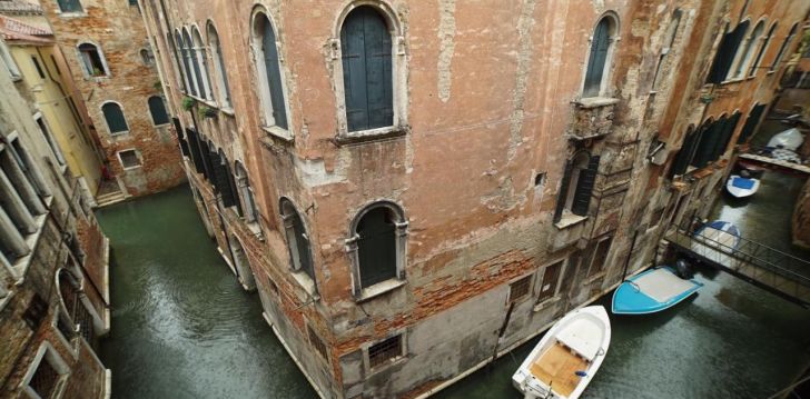 planuoji kelionę į Italija? apsistokite 2 viešbutyje HOTEL CANADA VENEZIA.