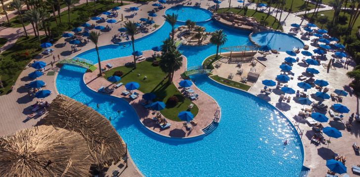 patogus viešbutis jūsų kelionei – 4* AMWAJ OYOUN RESORT & SPA