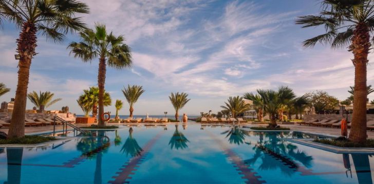 apsistokite ROYAL STAR BEACH RESORT viešbutyje už gerą kainą.