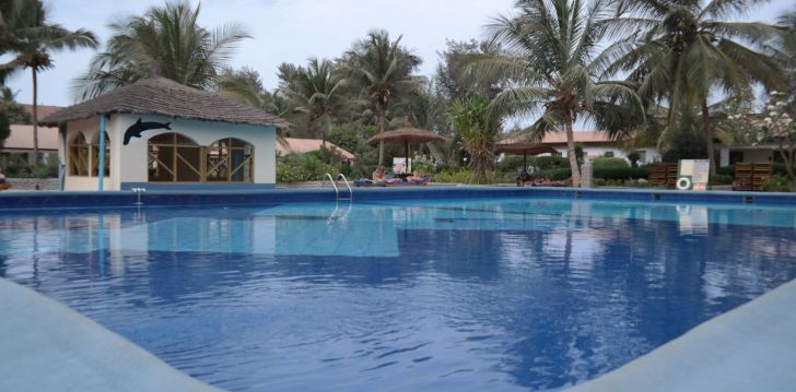 Planuoji kelionę į Gambija? apsistokite 2 viešbutyje HOLIDAY BEACH CLUB.