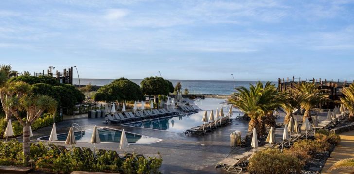 Apsistokite BARCELO TENERIFE viešbutyje už gerą kainą. 