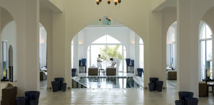 viešbutis COCO OCEAN RESORT AND SPA įsikūręs Gambija.