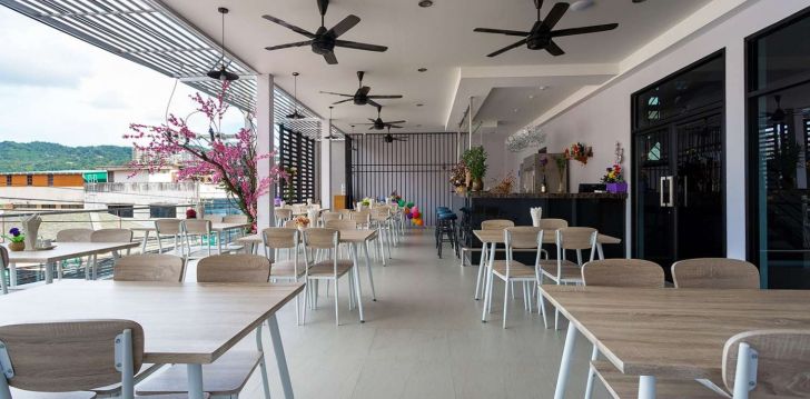Viešbutis ONE LOFT HOTEL KATA įsikūręs Tailandas.