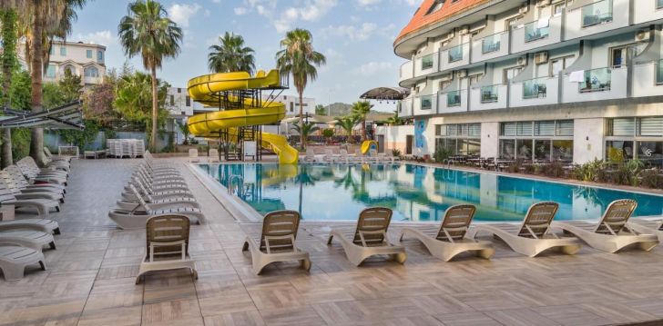 apsistokite DEDEMAN KEMER RESORT viešbutyje už gerą kainą. 