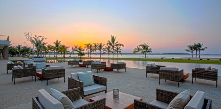 6 dienų pažintinė programa + poilsis 5* AMAYA BEACH PASSIKUDAH - klientų vertinamas, kaip geras kainos ir kokybės santykis. 