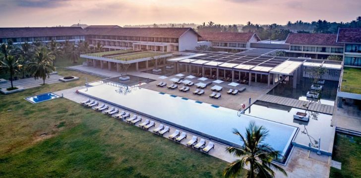 jaukus viešbutis 6 dienų pažintinė programa + poilsis 5* AMAYA BEACH PASSIKUDAH, jūsų atostogoms