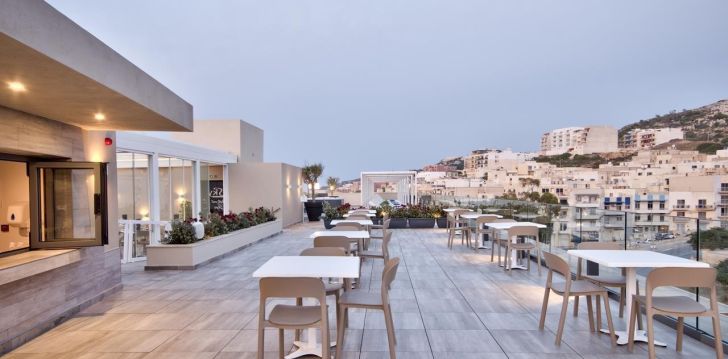 Ramybe dvelkiančios atostogos Maltoje 3* viešbutyje LUNA HOLIDAY COMPLEX! 2