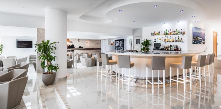 Planuoji kelionę į Ispanija? apsistokite 4 viešbutyje BARCELO SANTIAGO (Adults Only 18+). 