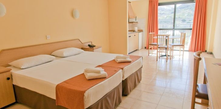 Ramybe dvelkiančios atostogos Maltoje 3* viešbutyje LUNA HOLIDAY COMPLEX! 9