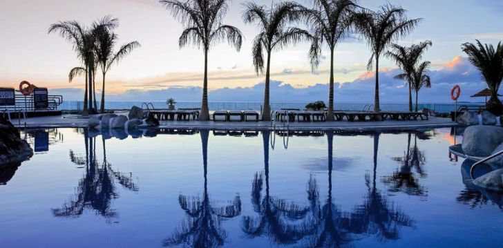 Apsistokite BARCELO SANTIAGO (Adults Only 18+) viešbutyje už gerą kainą. 