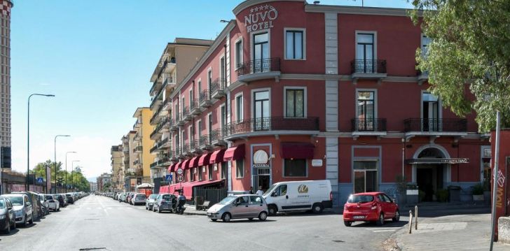 rinkitės viešbutį NUVO HOTEL kelionei į Italija