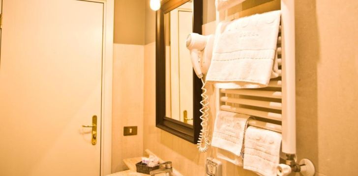 viešbutis NUVO HOTEL įsikūręs Italija.