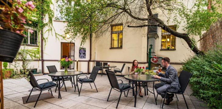 planuoji kelionę į Čekija? apsistokite 4 viešbutyje HOTEL U DIVADLA. 
