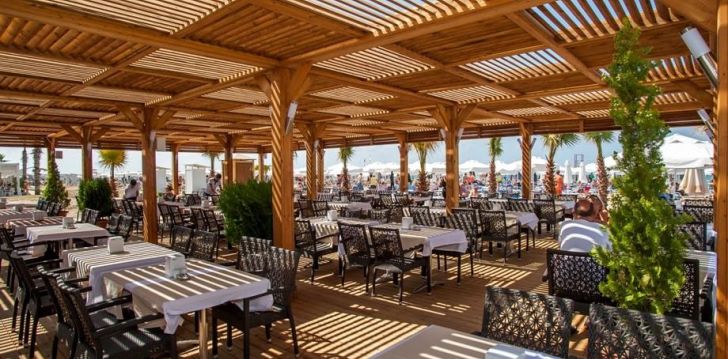 Apsistokite DREAM WORLD RESORT & SPA viešbutyje už gerą kainą. 
