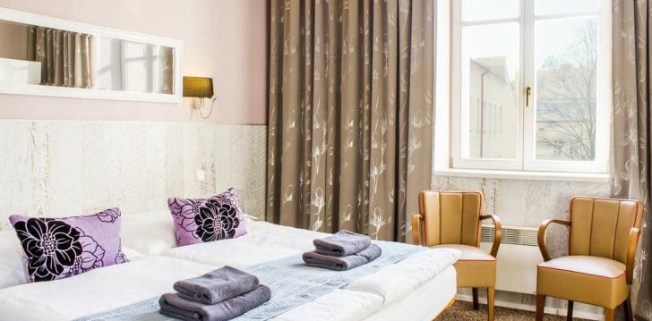 Planuoji kelionę į Čekija? apsistokite 4 viešbutyje ROYAL COURT HOTEL. 