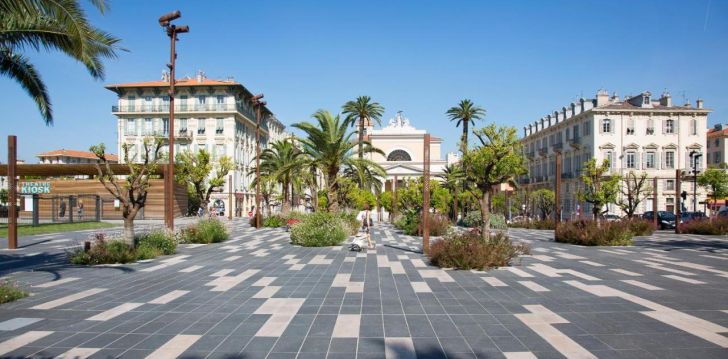 Viešbutis RELAIS ACROPOLIS įsikūręs Prancūzija.
