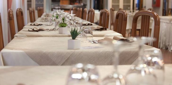 apsistokite HOTEL STELLA D'ITALIA viešbutyje už gerą kainą.