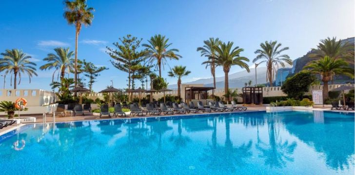 Apsistokite SOL COSTA ATLANTIS TENERIFE viešbutyje už gerą kainą.