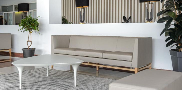 Planuoji kelionę į Ispanija? apsistokite 3 viešbutyje HOTEL VIBRA RIVIERA. 