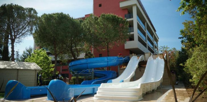 apsistokite OHTELS VILA ROMANA viešbutyje už gerą kainą.