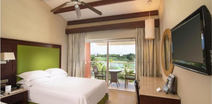 Rinkitės viešbutį BARCELO BAVARO PALACE kelionei į Dominikos Respublika