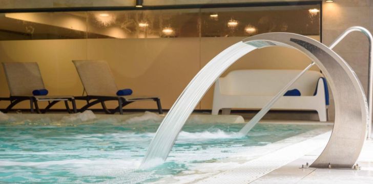 OHTELS VILA ROMANA - klientų vertinamas, kaip geras kainos ir kokybės santykis.
