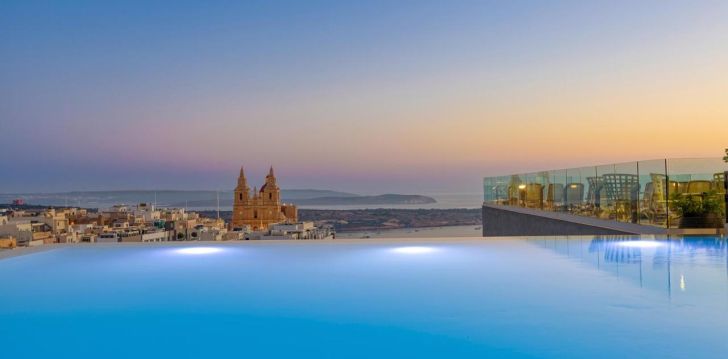 tavęs laukia poilsis Malta įsikūrusiame SOLANA HOTEL & SPA