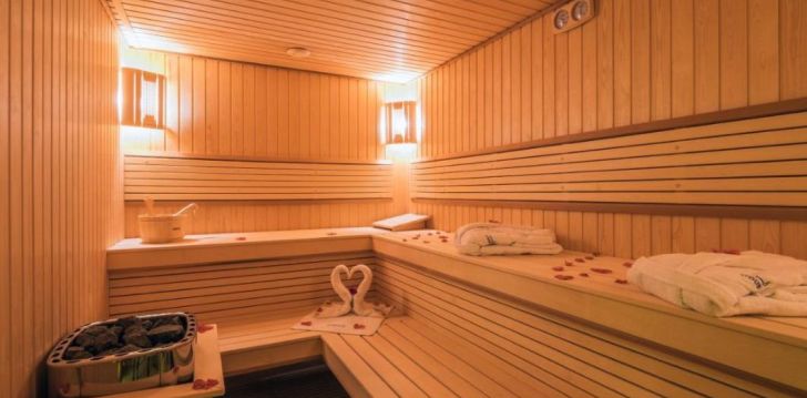 Viešbutis AYOUB HOTEL & SPA įsikūręs Marokas. 