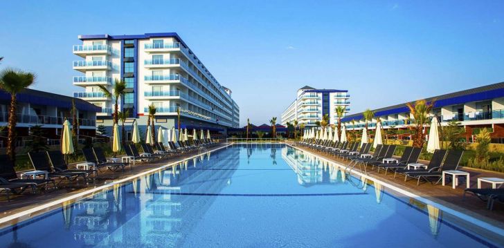 apsistokite EFTALIA MARIN RESORT viešbutyje už gerą kainą. 