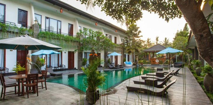 UBUD RAYA BOUTIQUE - klientų vertinamas, kaip geras kainos ir kokybės santykis. 