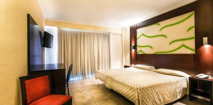 Viešbutis KN COLUMBUS APARTHOTEL įsikūręs Ispanija.